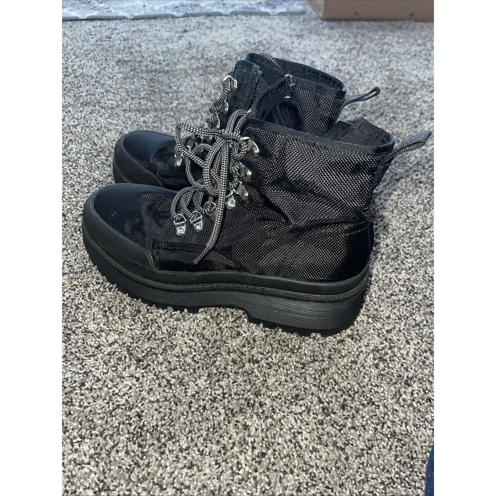 Steve Madden Boots Womens Timbor Size 8 Black Rugged Side Zip Casual Ankle